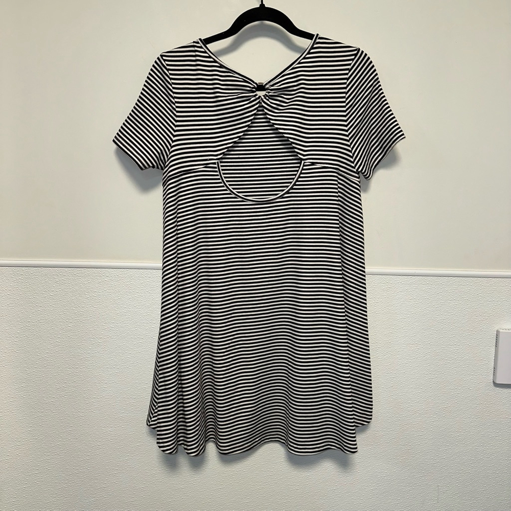 Women's Very J Dress Size S Black White Striped - Picture 5 of 9